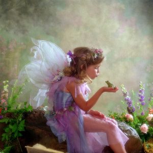SG1743 frog kiss girl child fairy fantasy flowers wings