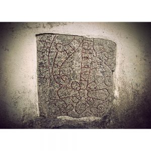SG2257 ancient inscriptions granite ruin stone