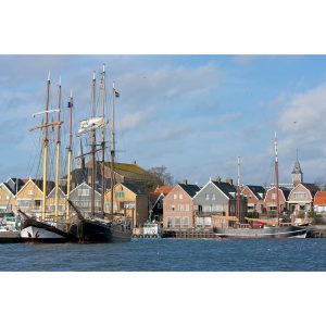 SG2491 seafront urk dutch holland fishing village