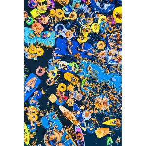 TM2171 swimmers sea lilos crowded blue