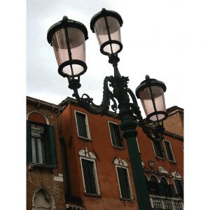 TM2716 venice street lamps