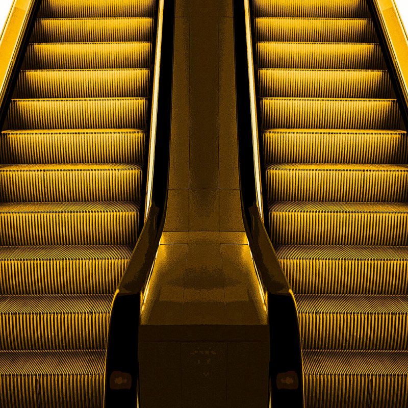 TM2995 yellow escalators